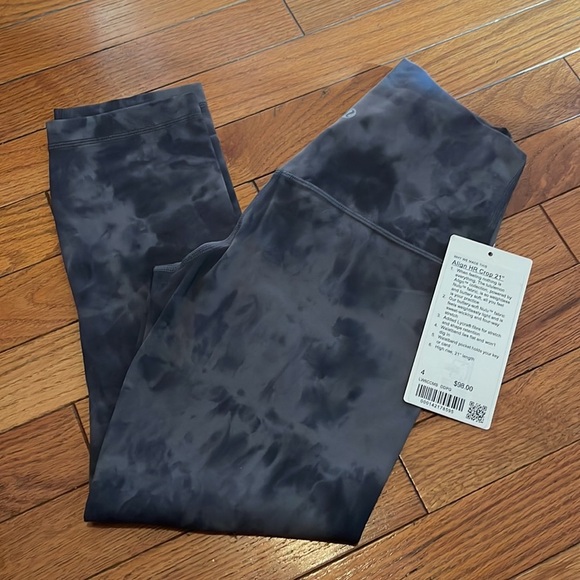 NWT lululemon align HR crop 21” diamond dye pitch grey graphite grey - Picture 13 of 15